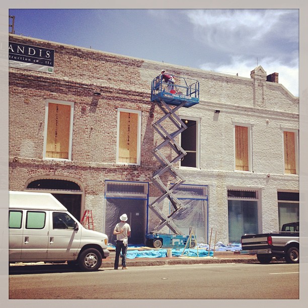 181667_10151533673564086_1781829476_n